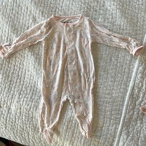 Magnetic me newborn footie